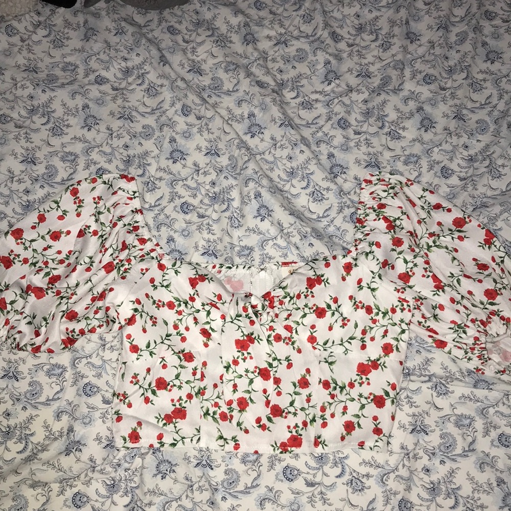 floral white top